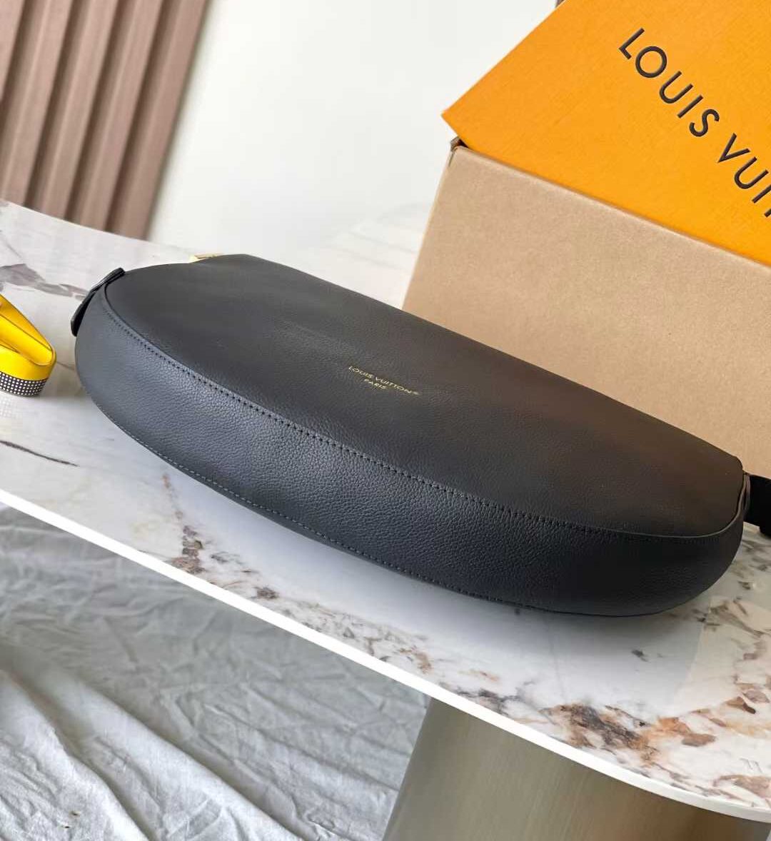 루이비통 로우 키 쿠키 백 MM 바닥 사진