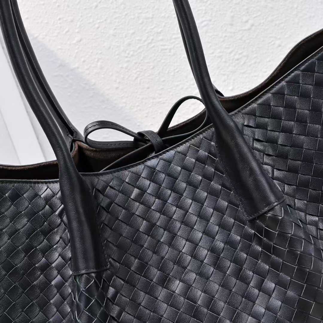 보테가베네타 피나코데카 디테일 사진