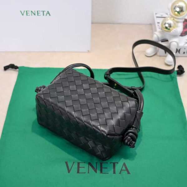 보테가베네타 미니 루프 카메라 백 (730832)