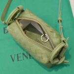 보테가베네타 미니 루프 카메라 백 (730832)